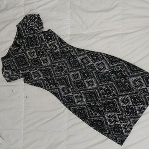 H&M Black and White Dress Size 4